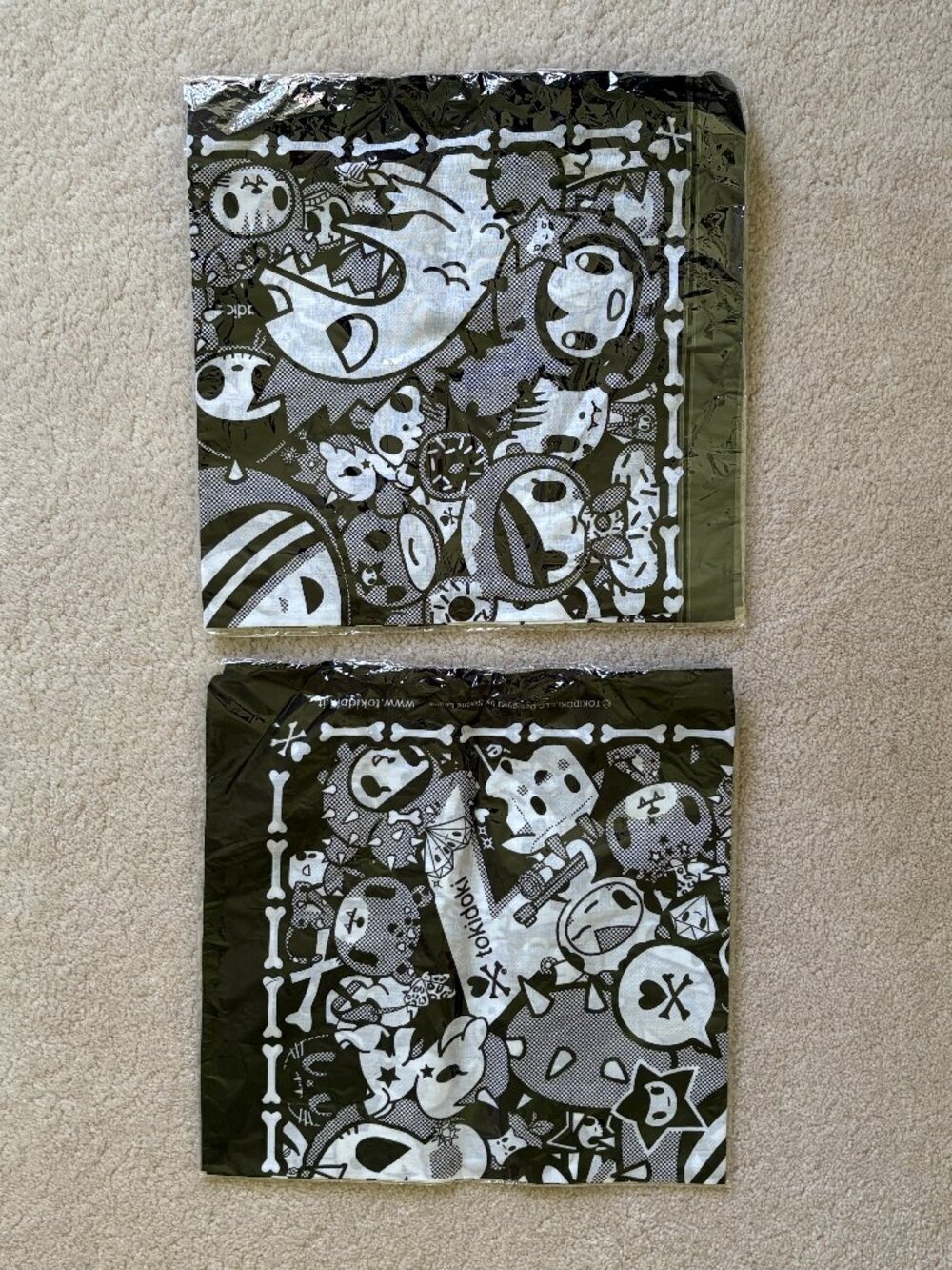 NWOT tokidoki black and white bandana - Picture 4 of 4